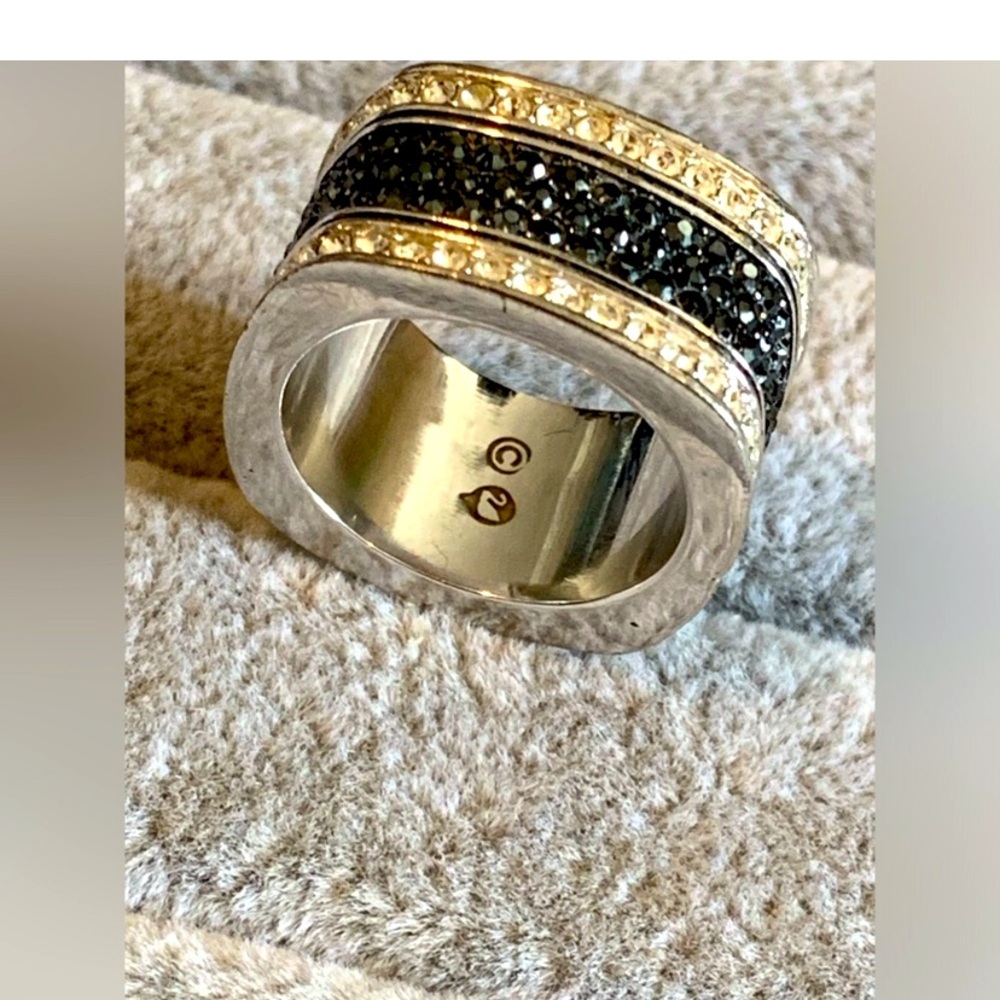 Authentic Swarovski Ring - Picture 2 of 4